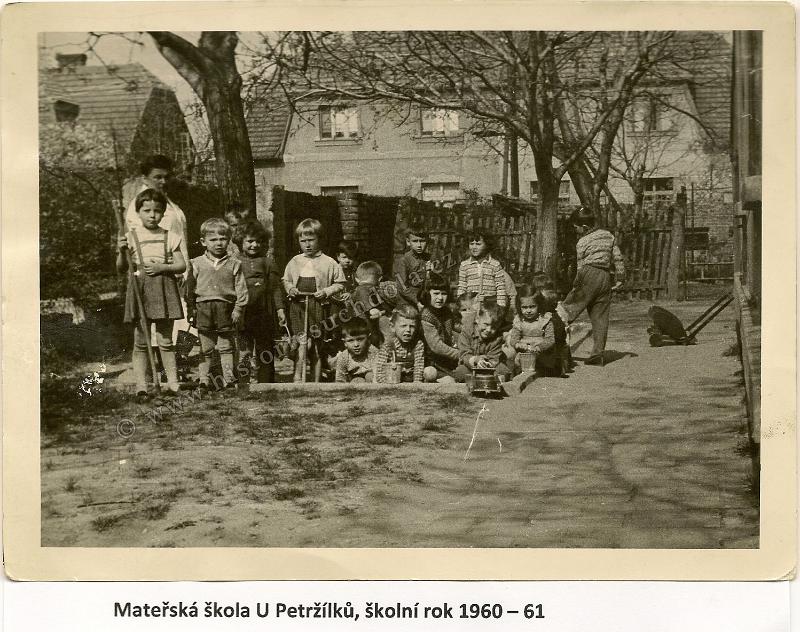 mateř škola u Petržílků 1960-61 Nahodilová J vod