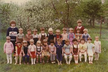 mateřská školka, ročník 1981, školní rok 1986-87 (foto poskytla paní J.Šrámková)