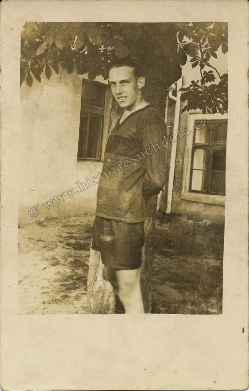 RH Suchdol fotbalista 1930 2 (Kozák Jar)vod